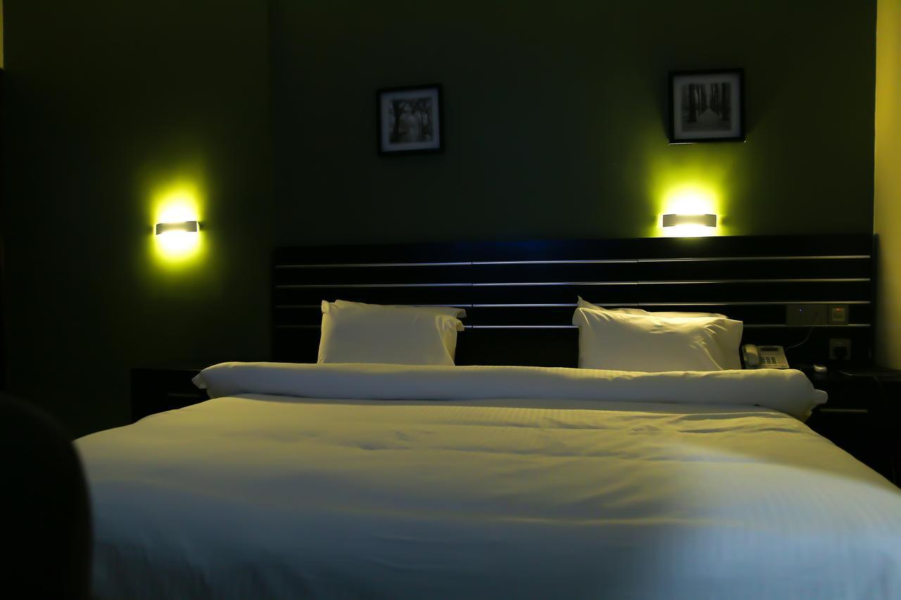 Albertville Luxury Rooms Ilesa Екстериор снимка